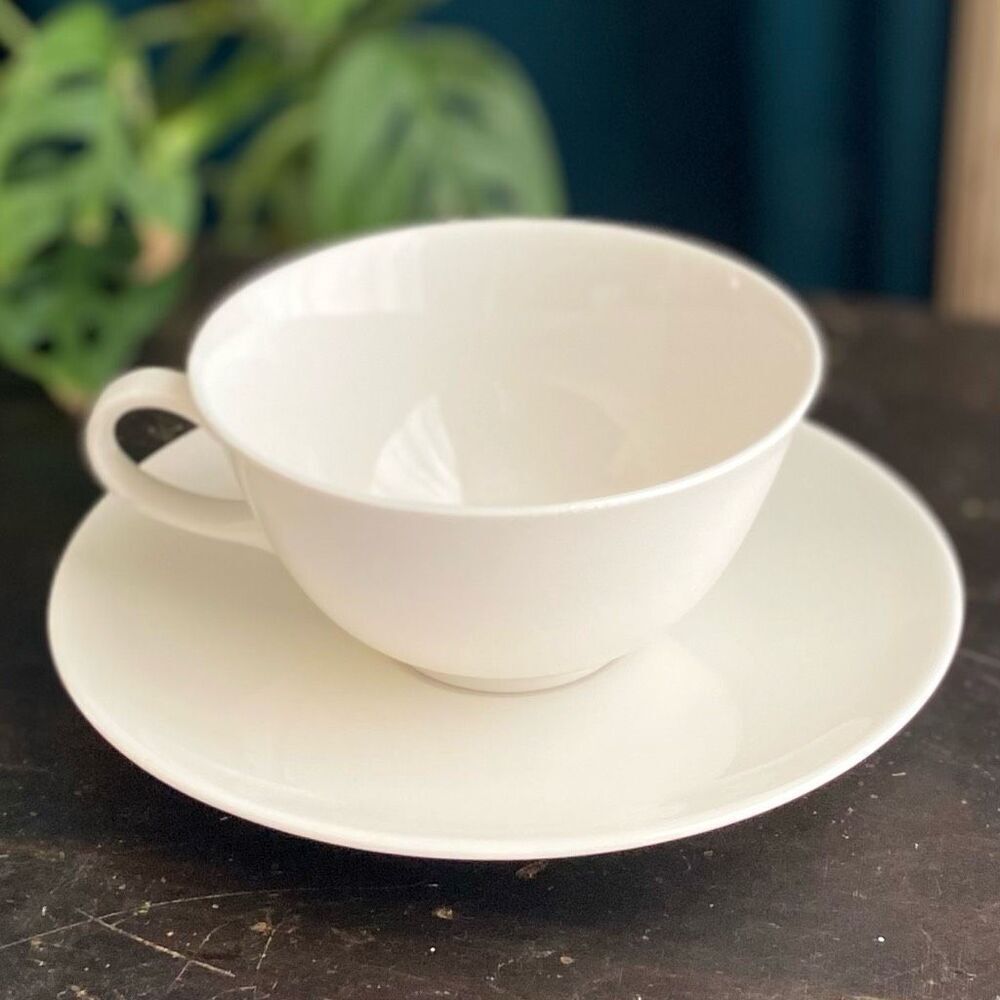 Vintage Homer Laughlin Triumph Snow White MCM Coffee Tea cup and Saucer